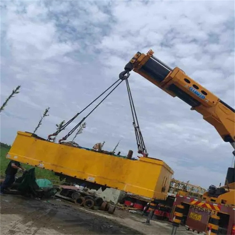 新化吊车吊集装箱需要多少钱